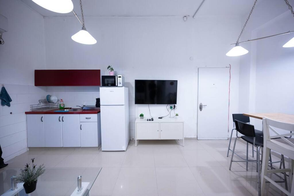 3 Bedrooms With A Garden *