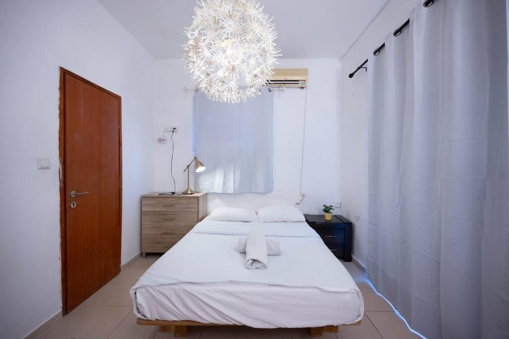 Apartment 3 Bedrooms With A Garden *